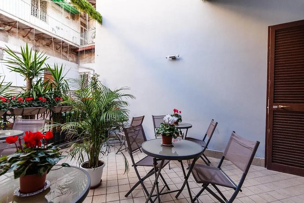 B&B Monteoliveto 33 Naples Villa