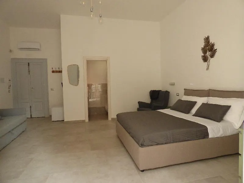 Villa B&B Monteoliveto 33 Naples