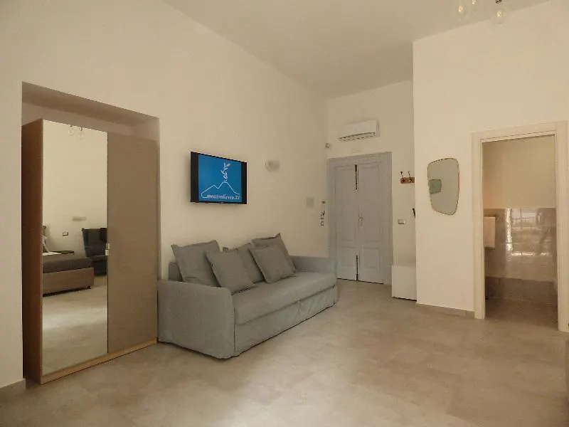 B&B Monteoliveto 33 Naples Italy