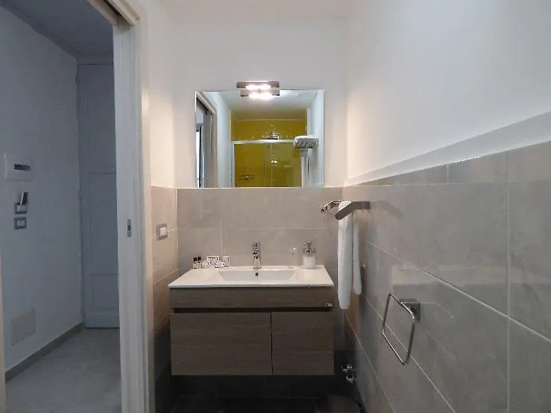B&B Monteoliveto 33 Naples