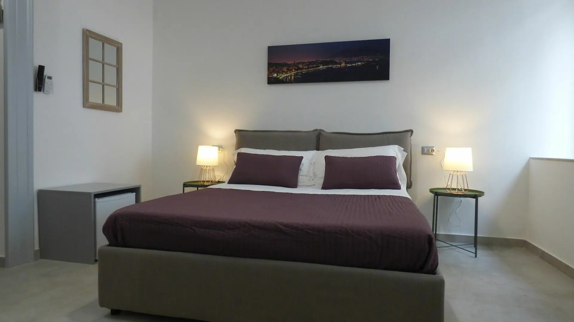 B&B Monteoliveto 33 Naples