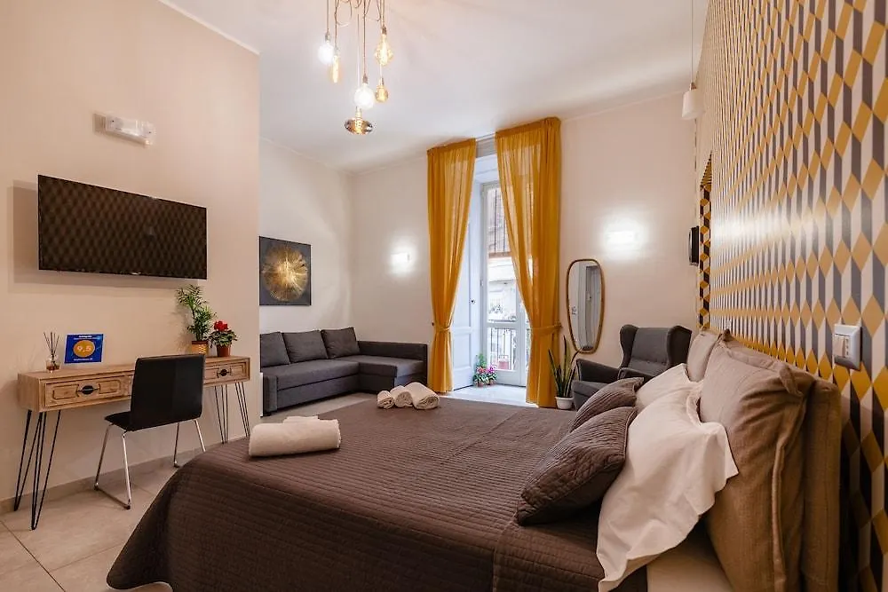 B&B Monteoliveto 33 Naples