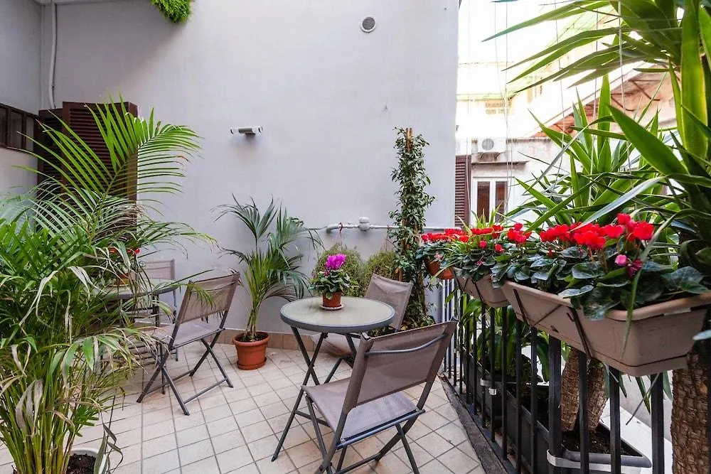 B&B Monteoliveto 33 Naples