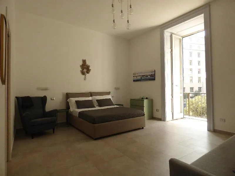 B&B Monteoliveto 33 Naples